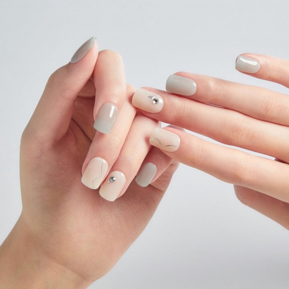 Dashing Diva Magic Press (Mani) – MDR1186 Misty Grey